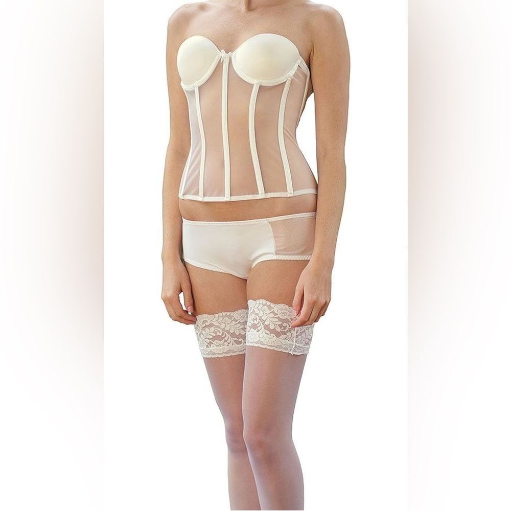 Carnival Women's Full figure Seamless Molded Sheer Corset Bra 44B Ivory